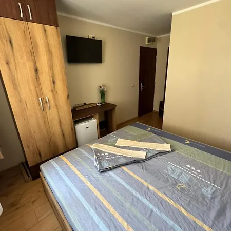 Pensionat Amfora 2 In Olt Town Sozopol